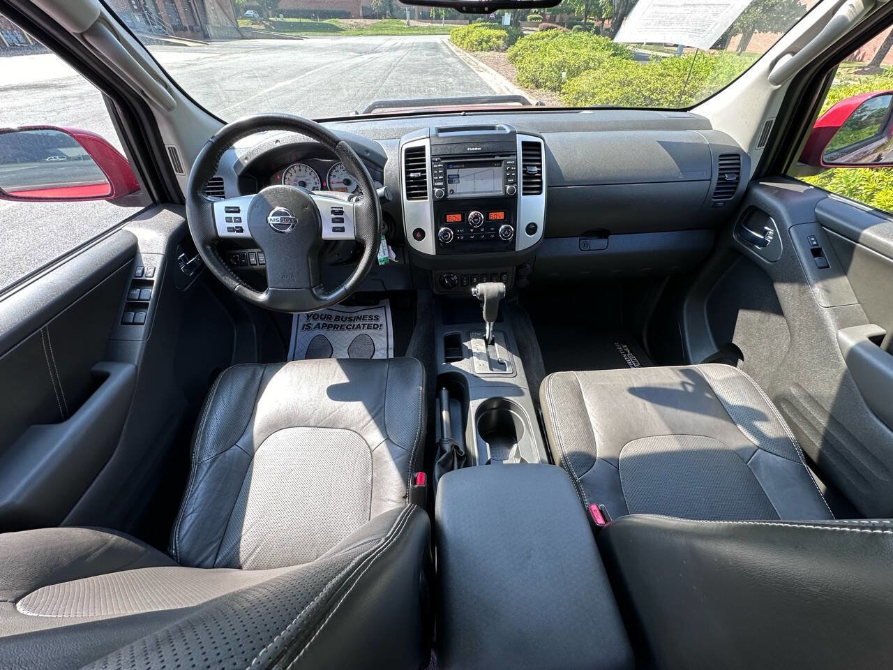 Used 2015 Nissan Frontier PRO-4X w/ Pro-4x Luxury Package image 9