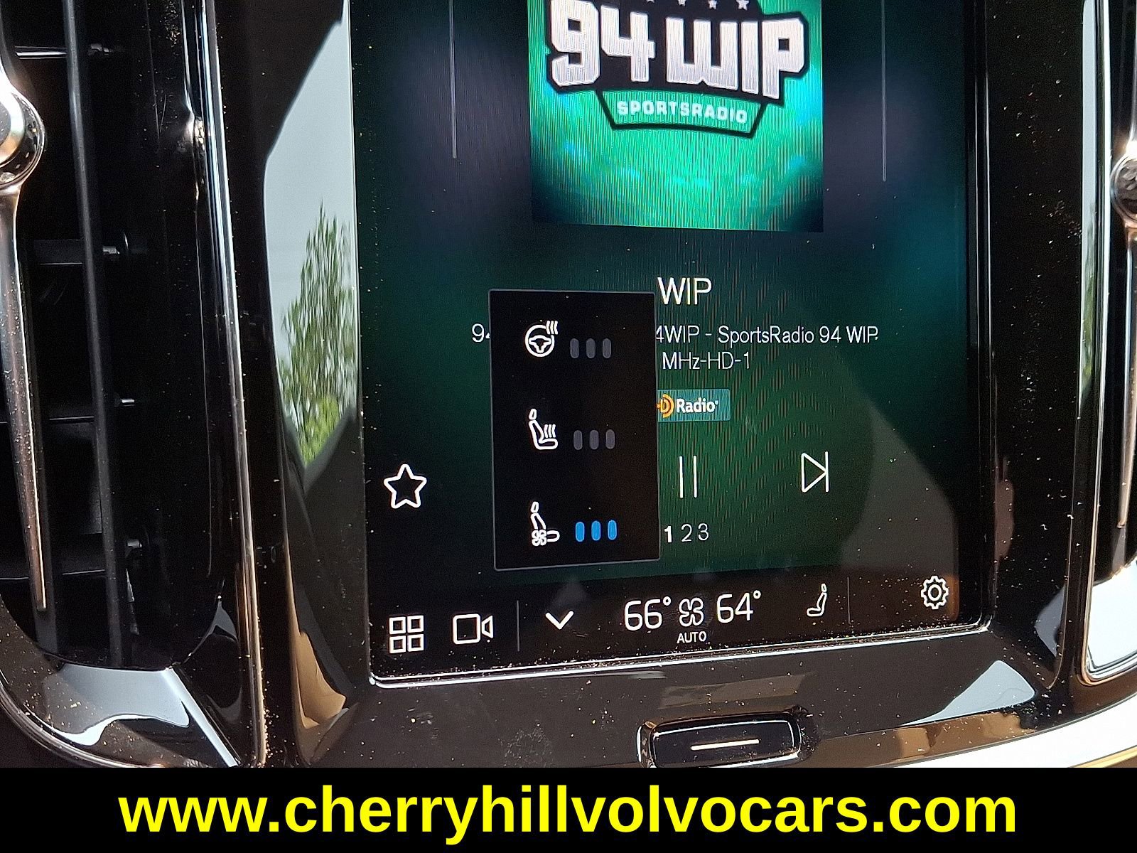 New 2025 Volvo V60 B5 Cross Country Ultra w/ Protection Package Premier image 25