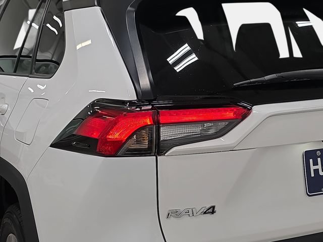 Certified 2024 Toyota RAV4 XLE FWD image 30