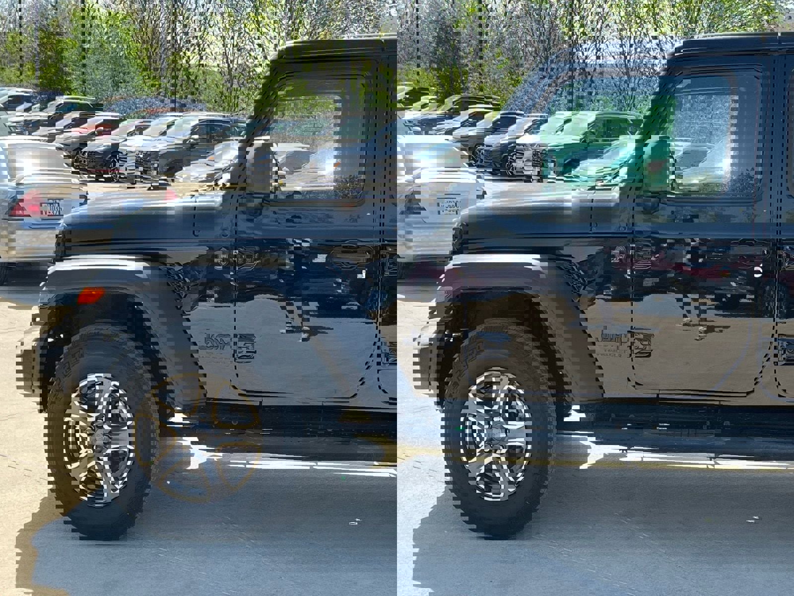 Used 2022 Jeep Wrangler Unlimited Sport image 7