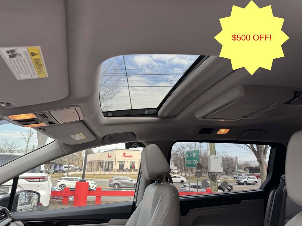Used 2021 Honda Odyssey Touring image 18