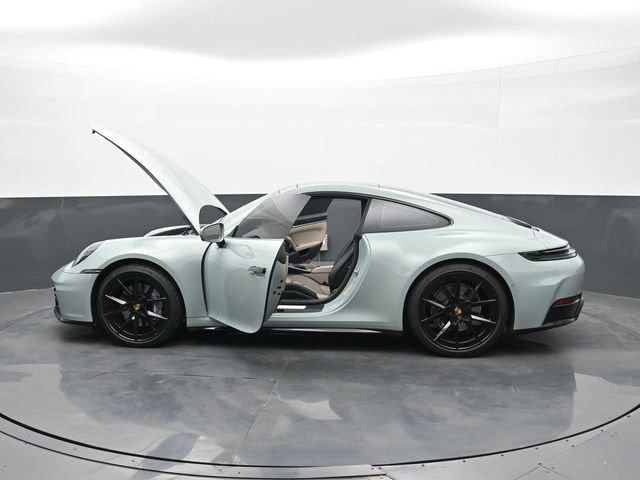 Certified 2025 Porsche 911 Carrera RWD image 25