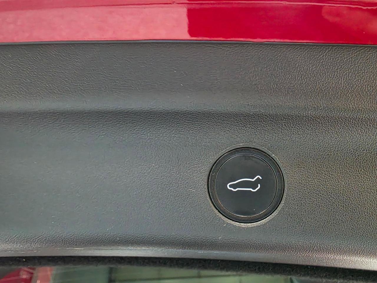 Used 2021 Tesla Model Y Long Range AWD/4WD image 22