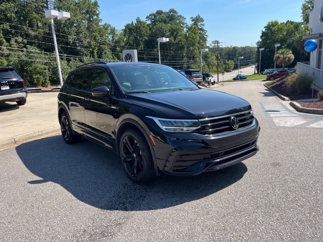 Used 2024 Volkswagen Tiguan SE R-Line