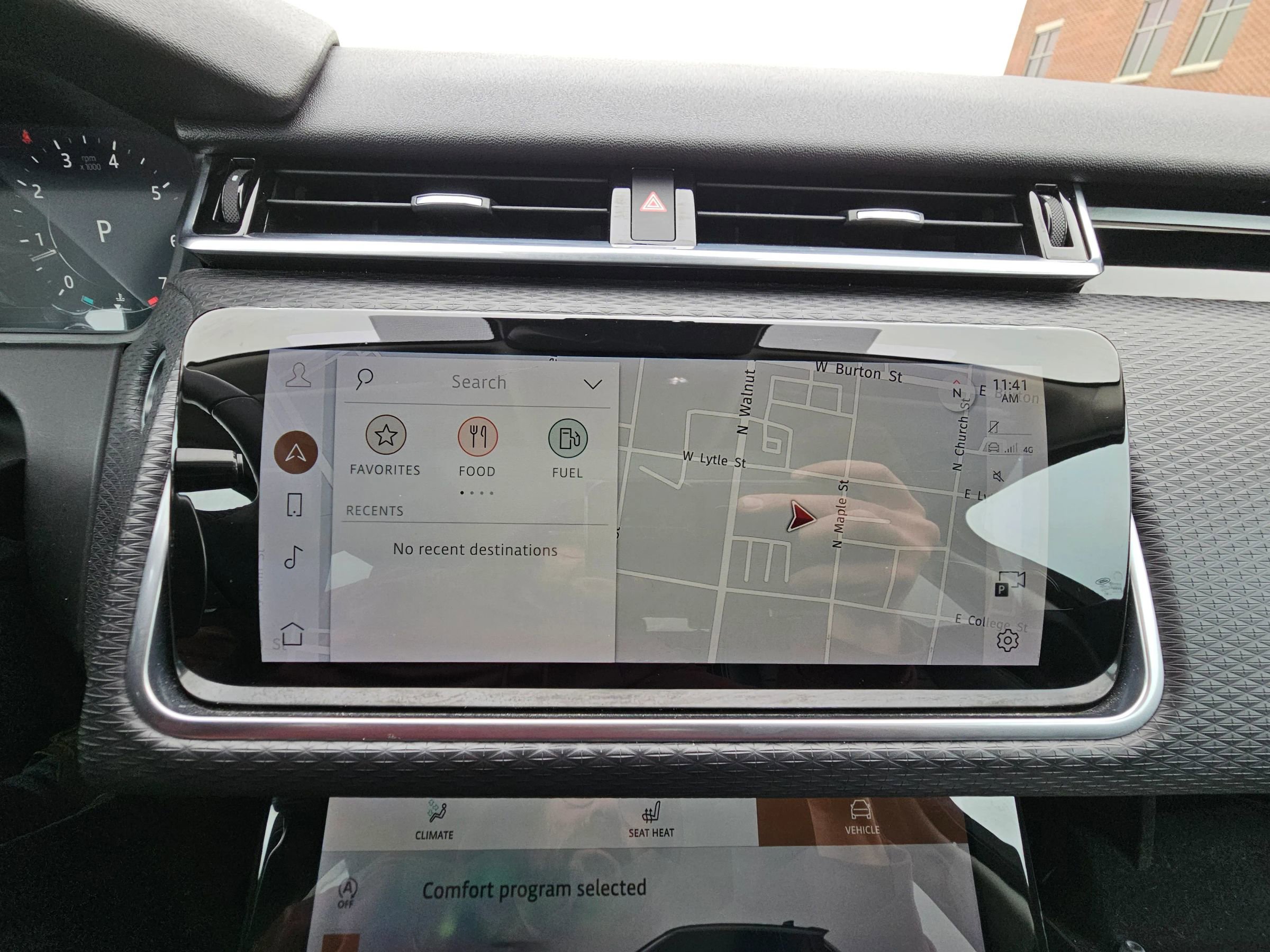 Used 2021 Land Rover Range Rover Velar S image 33