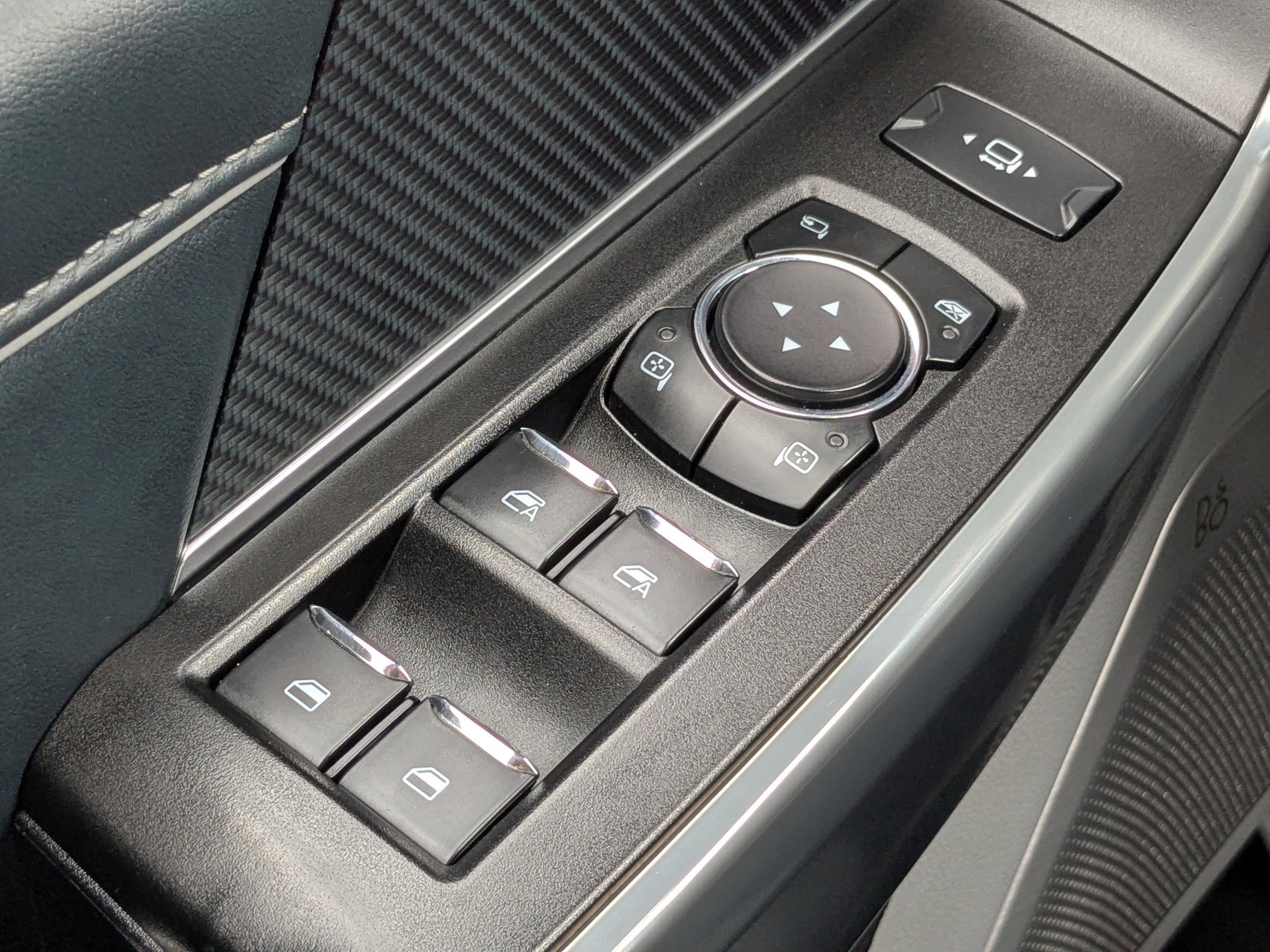 Used 2024 Ford F450 Limited w/ FX4 Off-Road Package image 25