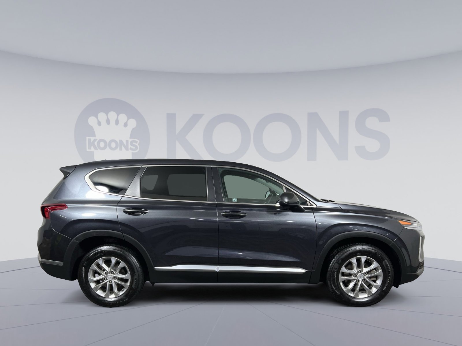 Used 2020 Hyundai Santa Fe SE image 8