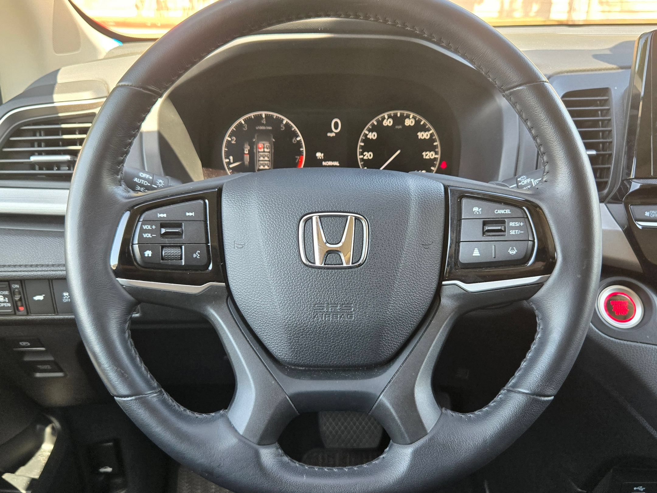 Certified 2025 Honda Odyssey EX-L image 18