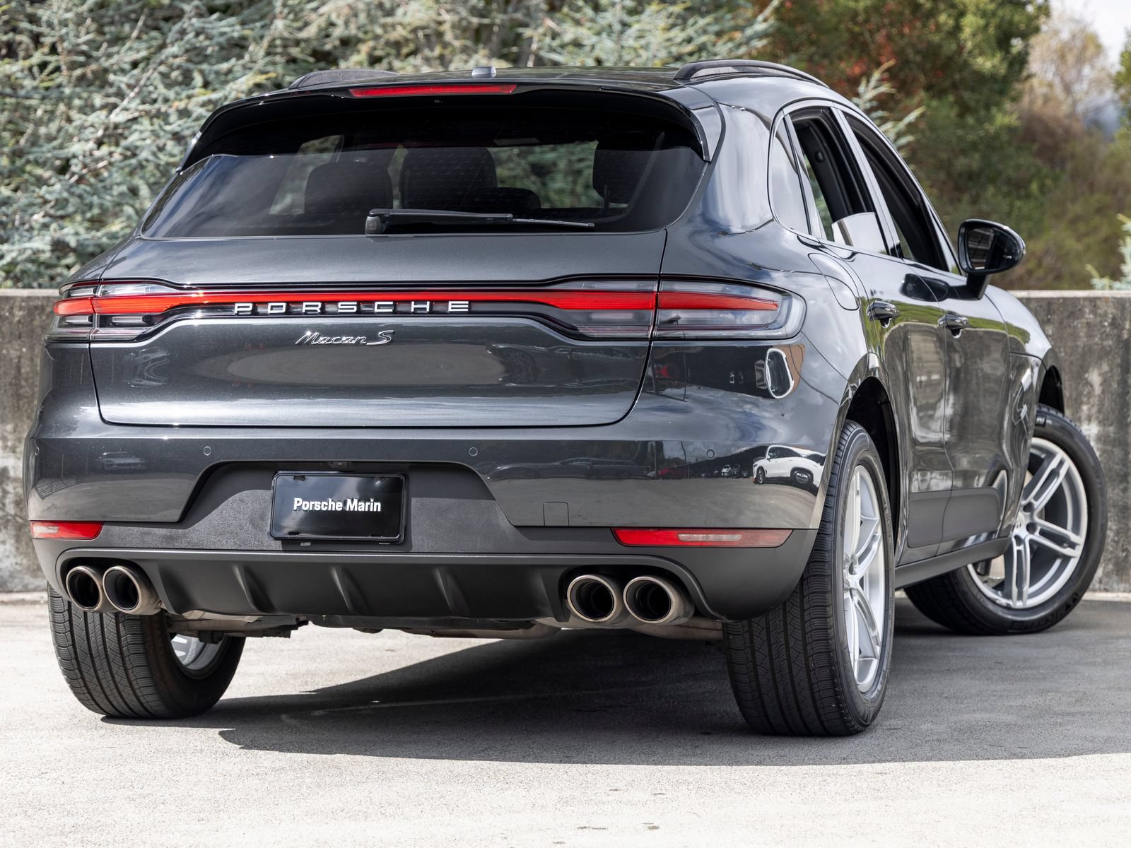 Certified 2021 Porsche Macan S AWD/4WD image 11