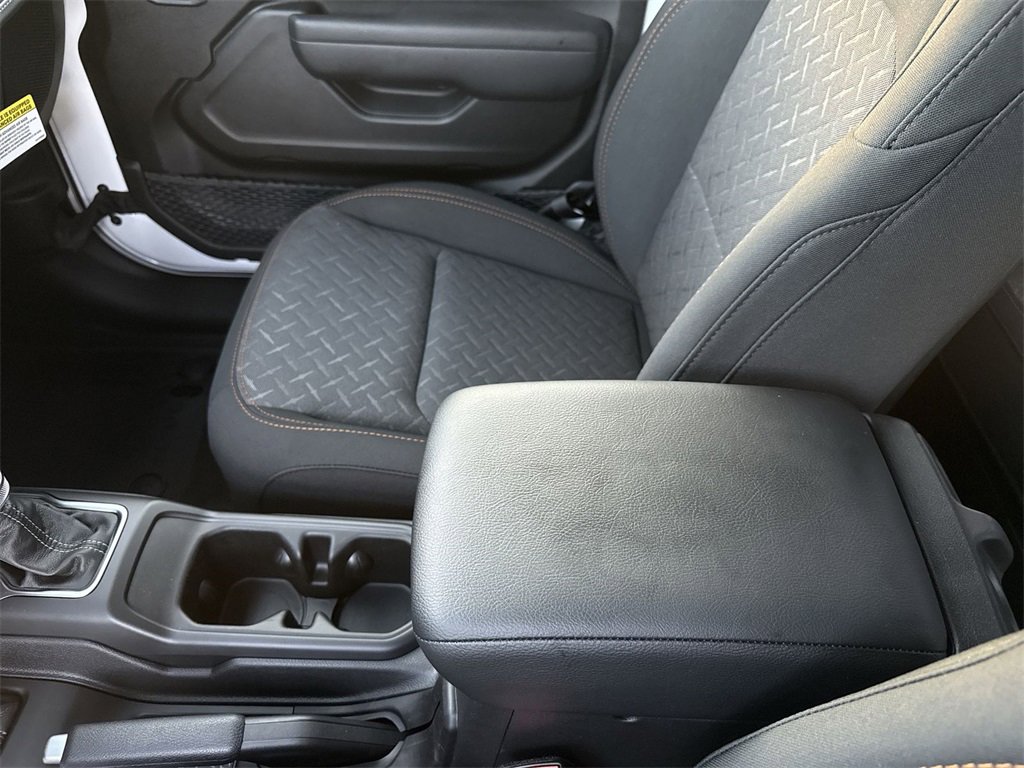 New 2025 Jeep Gladiator Mojave w/ Steel Bumper Group image 20