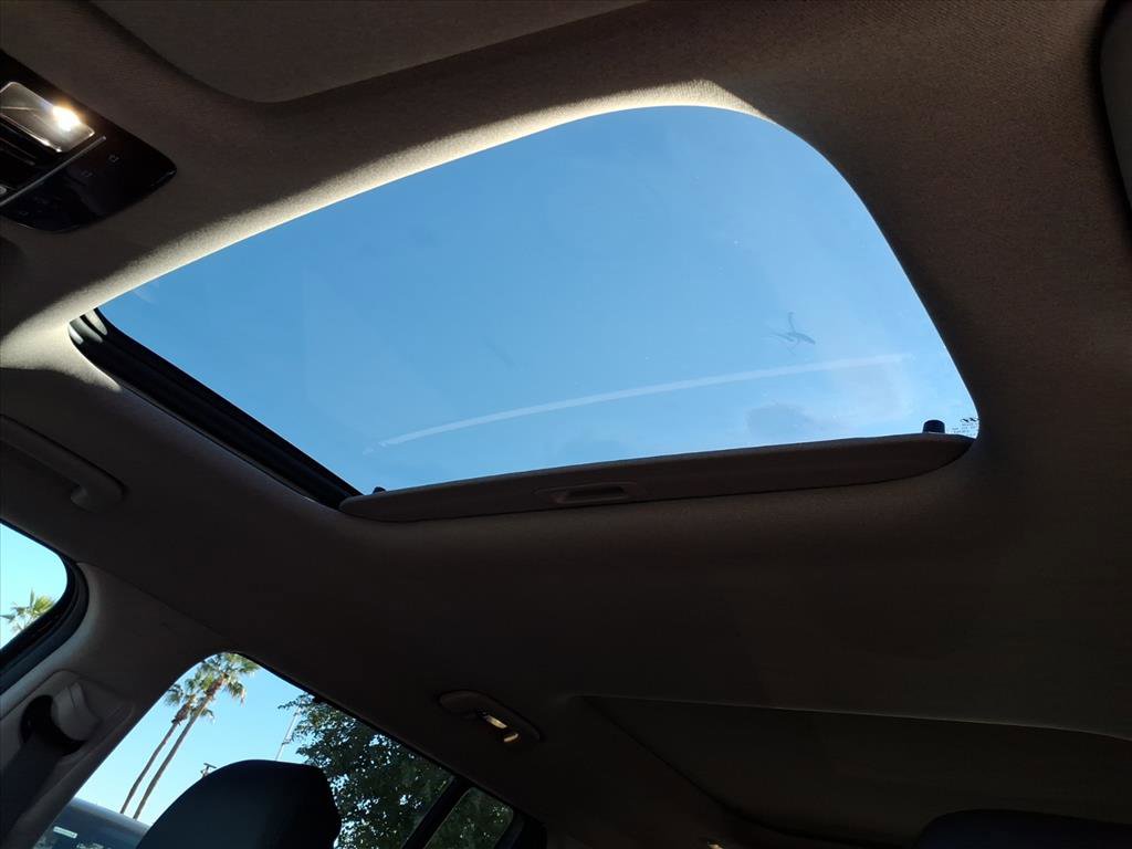 Used 2024 Hyundai Santa Fe Limited image 12