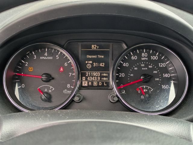 Used 2013 Nissan Rogue S FWD image 14