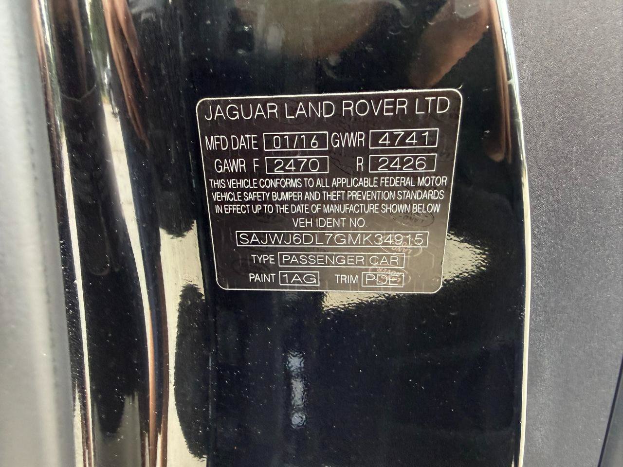 Used 2016 Jaguar F-TYPE R AWD/4WD image 34