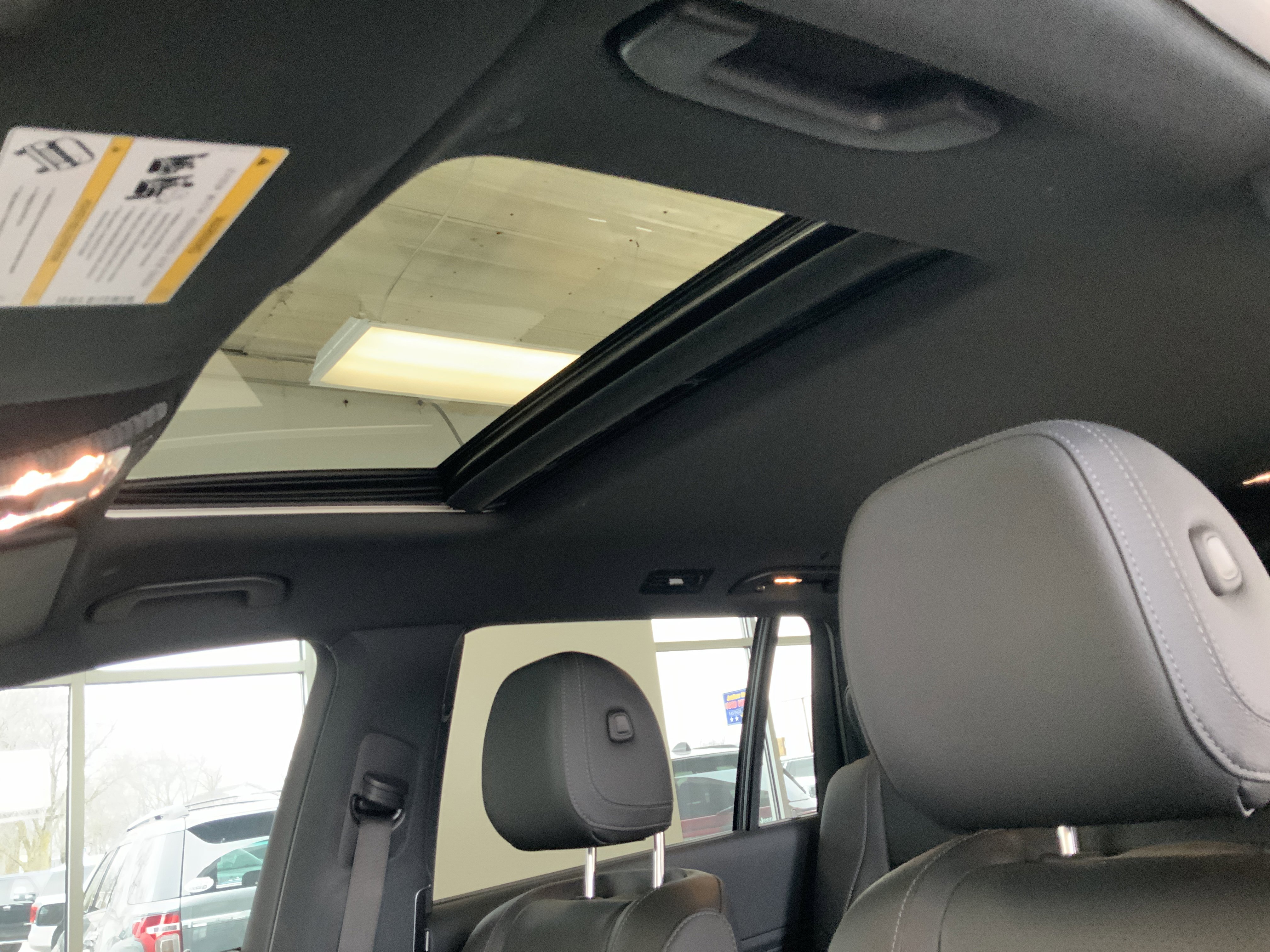 Used 2022 Mercedes-Benz GLS 450 4MATIC image 24
