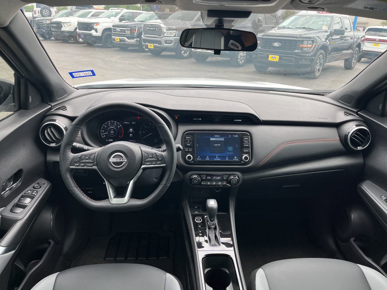 Used 2024 Nissan Kicks SR w/ SR Premium Package FWD image 5