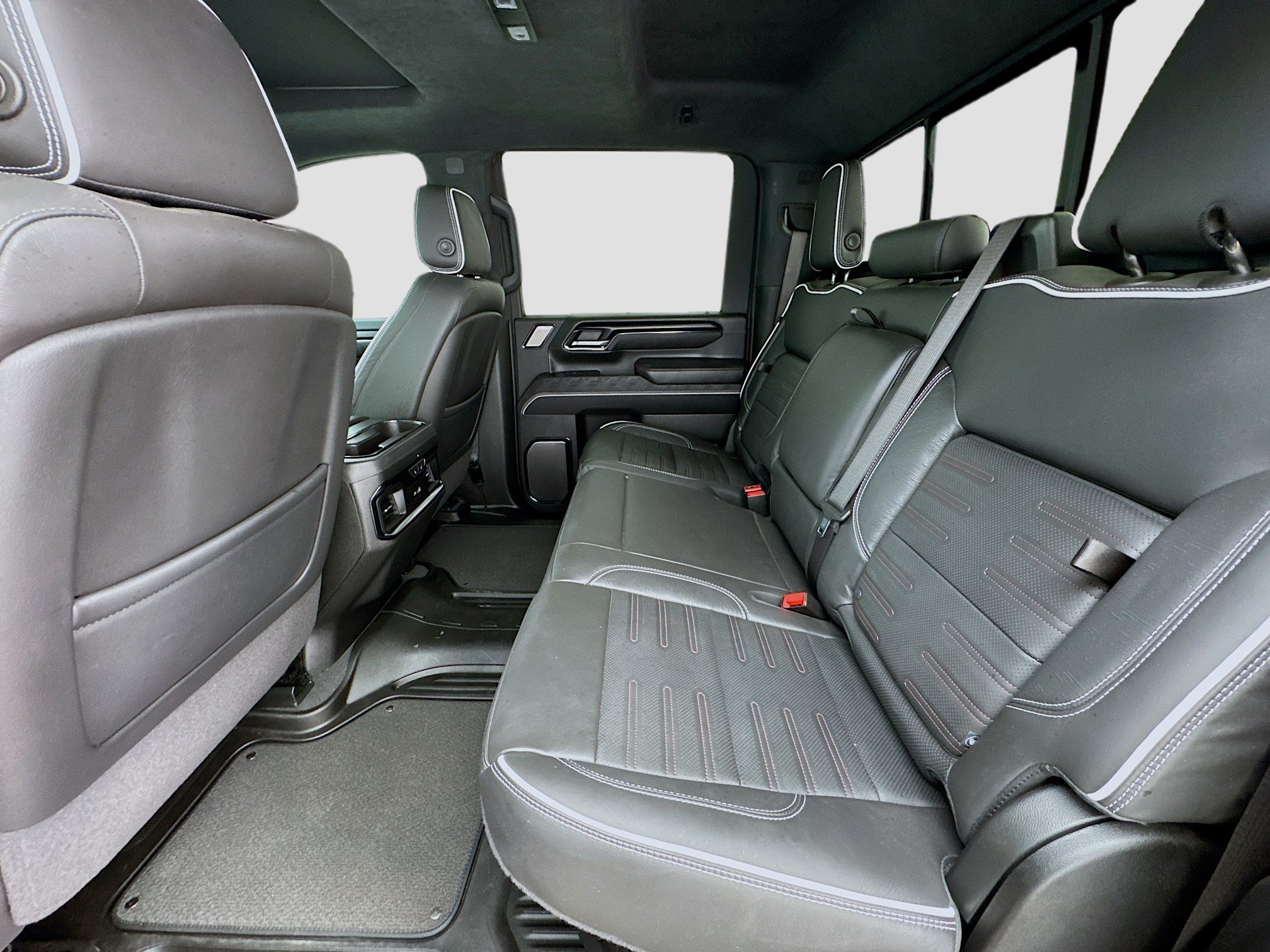 Used 2025 GMC Sierra 2500 AT4X AWD/4WD image 16