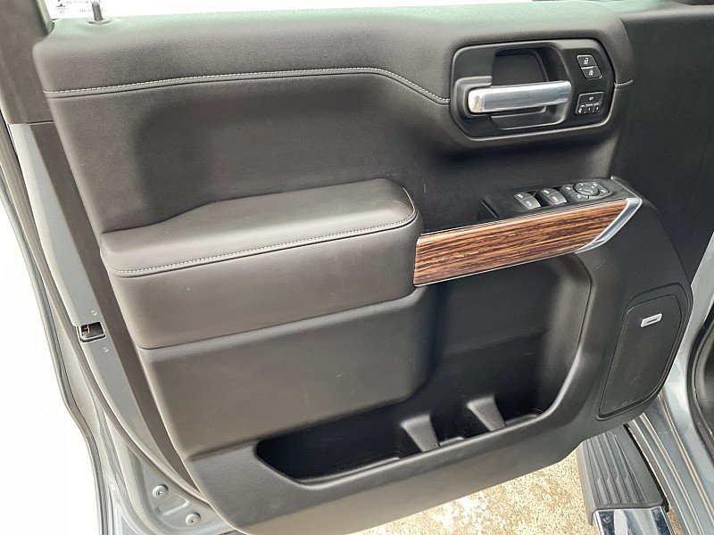 Used 2019 Chevrolet Silverado 1500 High Country w/ Technology Package image 14