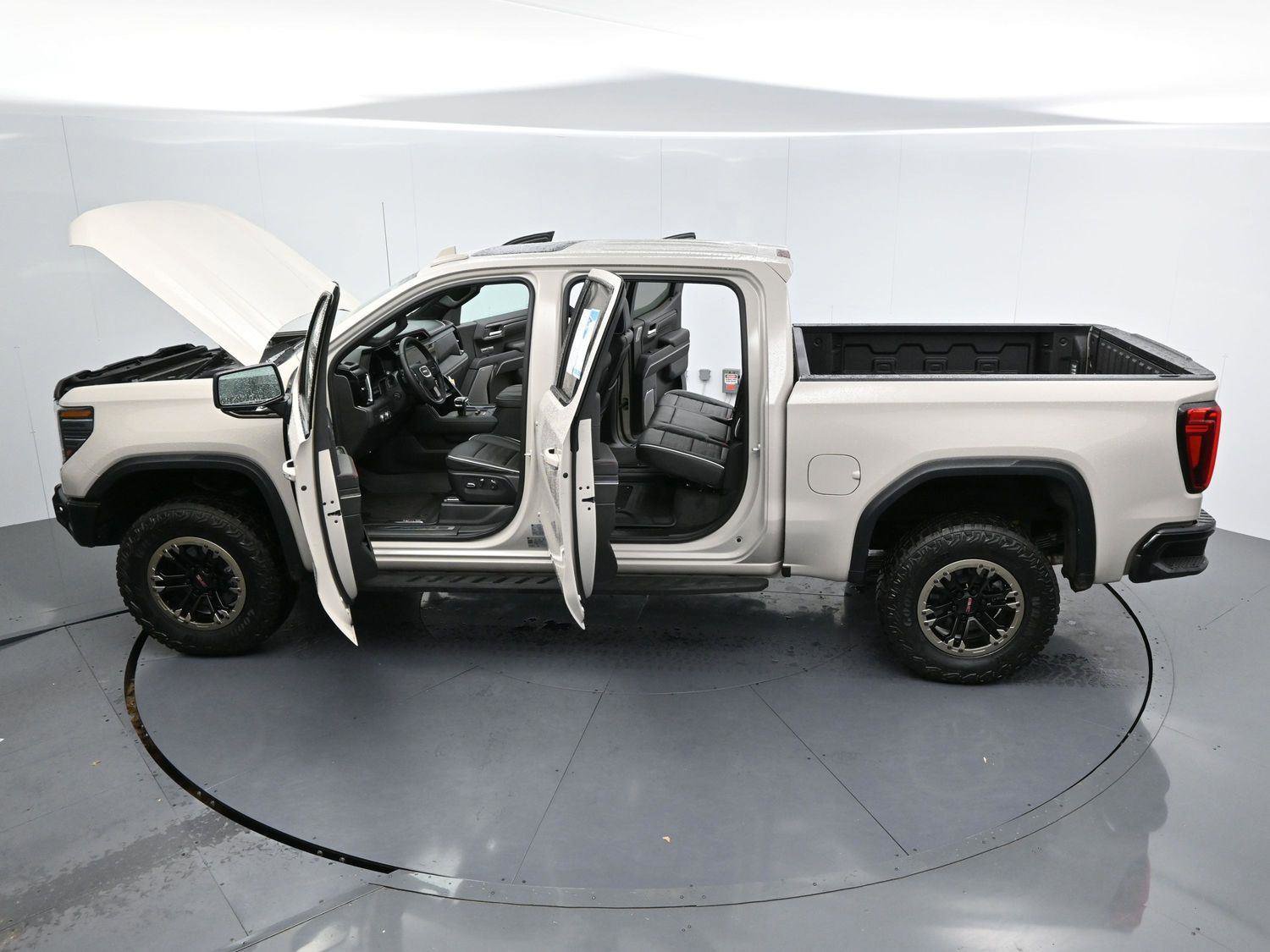 Used 2026 GMC Sierra 1500 AT4X image 44