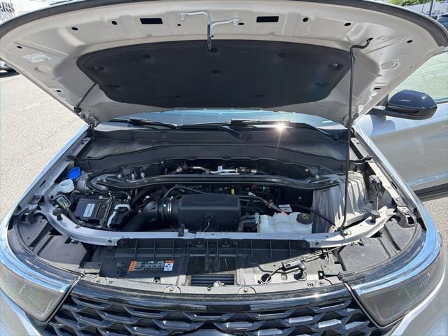 Used 2023 Ford Explorer ST-Line AWD/4WD image 24