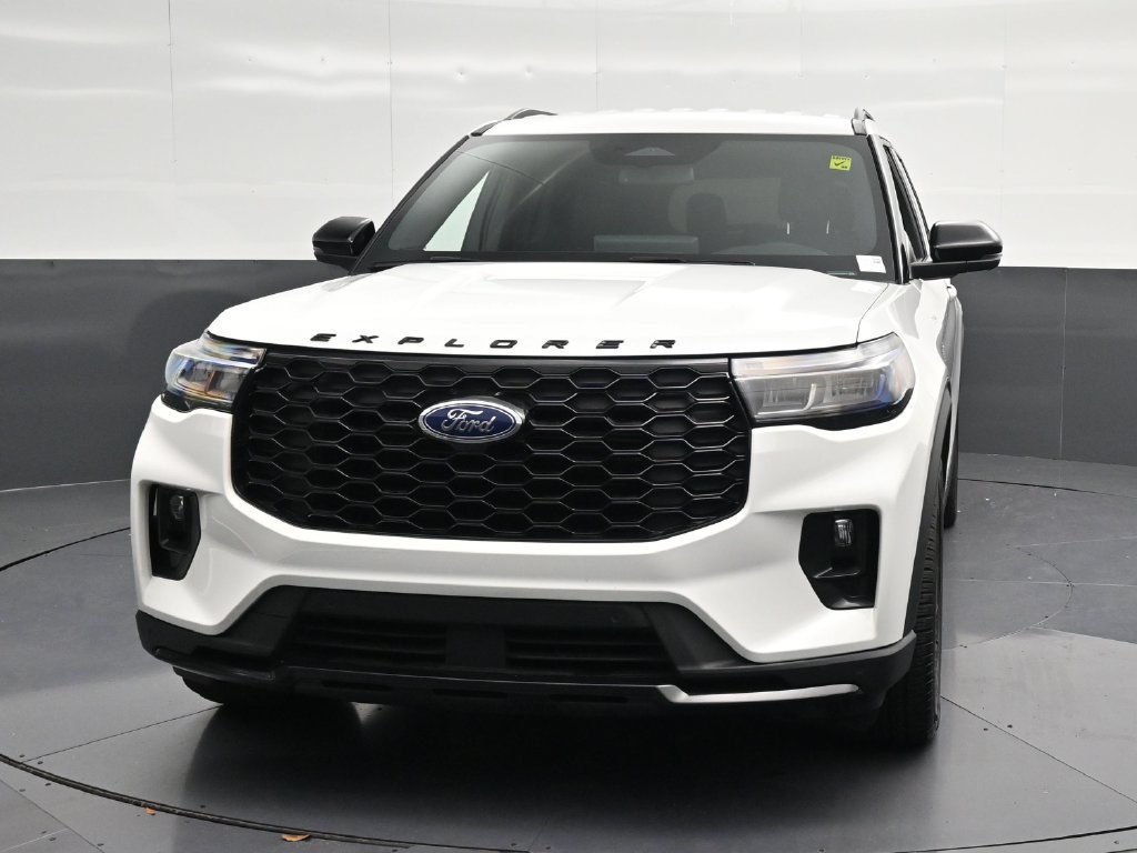 Used 2026 Ford Explorer ST-Line w/ ST-Line Street Pack RWD image 6
