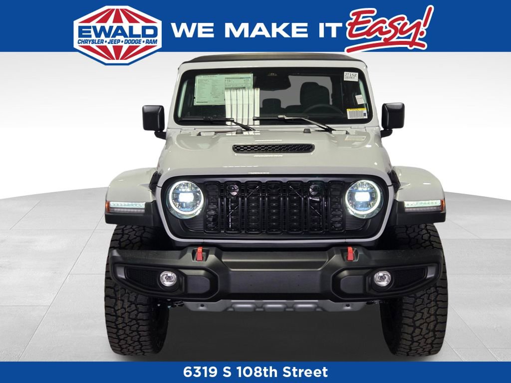 New 2026 Jeep Gladiator Mojave w/ Safety Group image 19