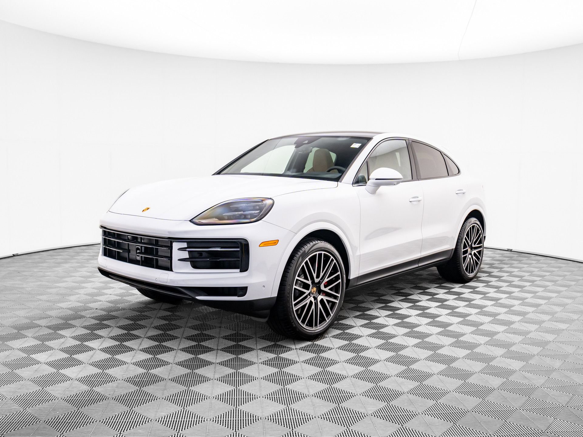 New 2025 Porsche Cayenne S video 1