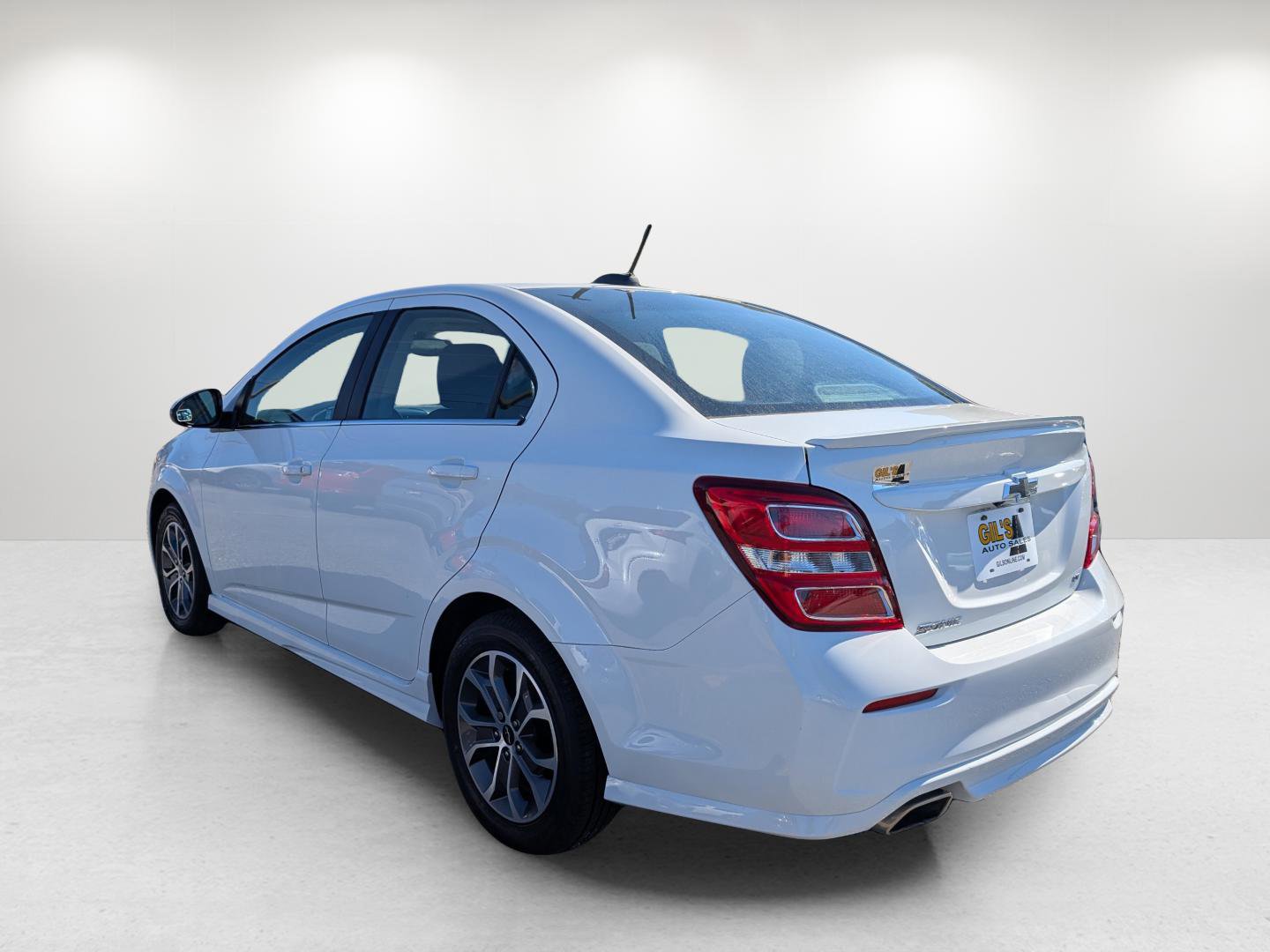 Used 2018 Chevrolet Sonic LT w/ RS Package image 7