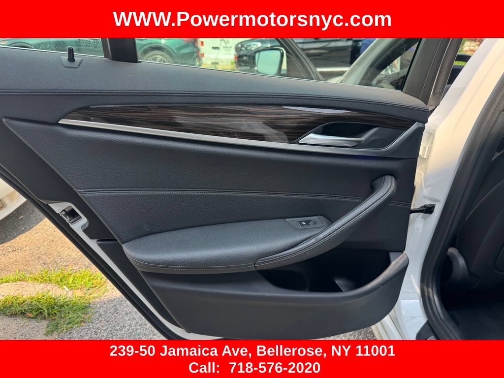 Used 2020 BMW 530e w/ Luxury Package RWD image 23