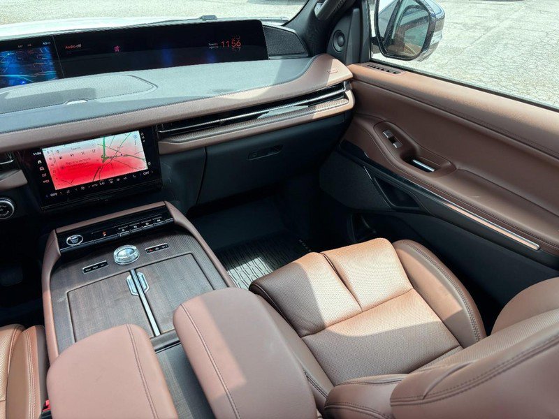 New 2026 Lincoln Navigator Reserve AWD/4WD image 14