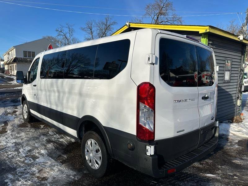 Used 2025 Ford Transit 350 XLT image 7