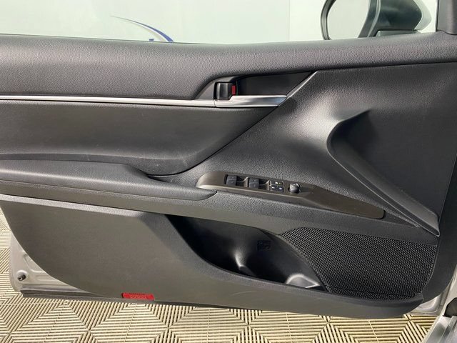Used 2023 Toyota Camry SE FWD image 20