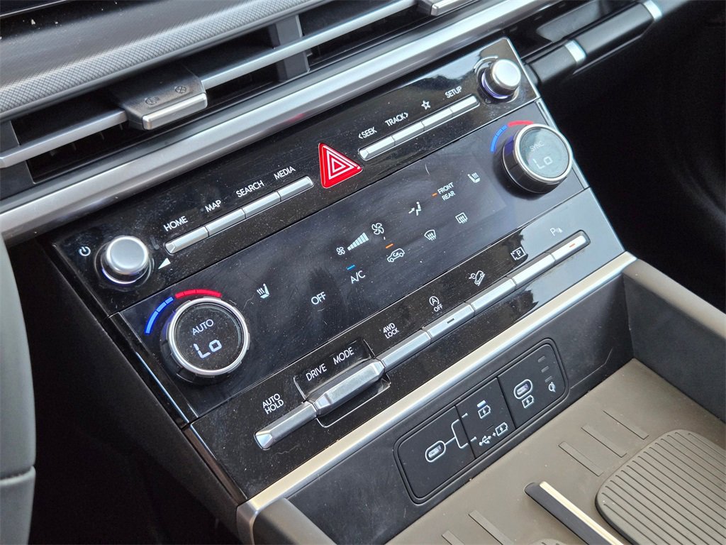 Used 2024 Hyundai Santa Fe XRT image 17