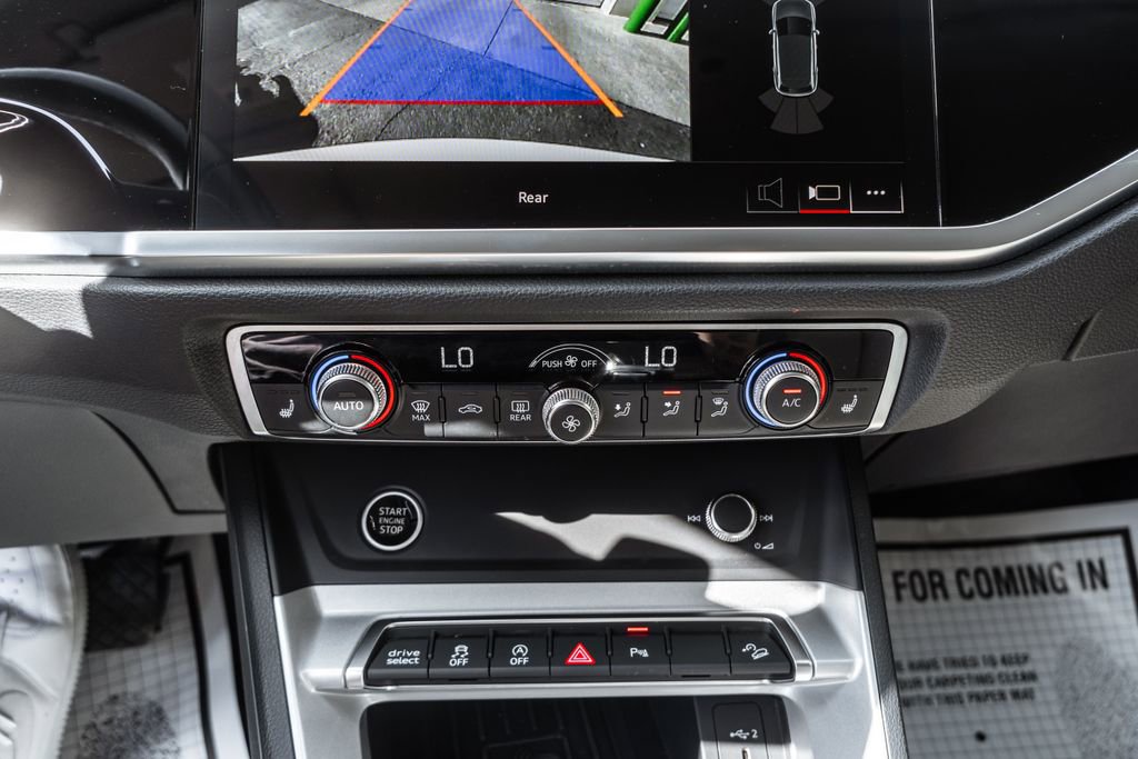 Used 2024 Audi Q3 2.0T Premium image 20