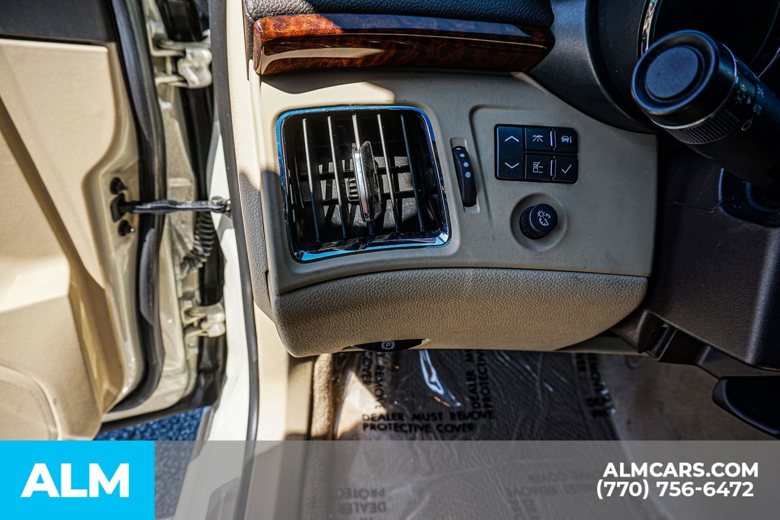 Used 2011 Cadillac CTS Luxury RWD image 35