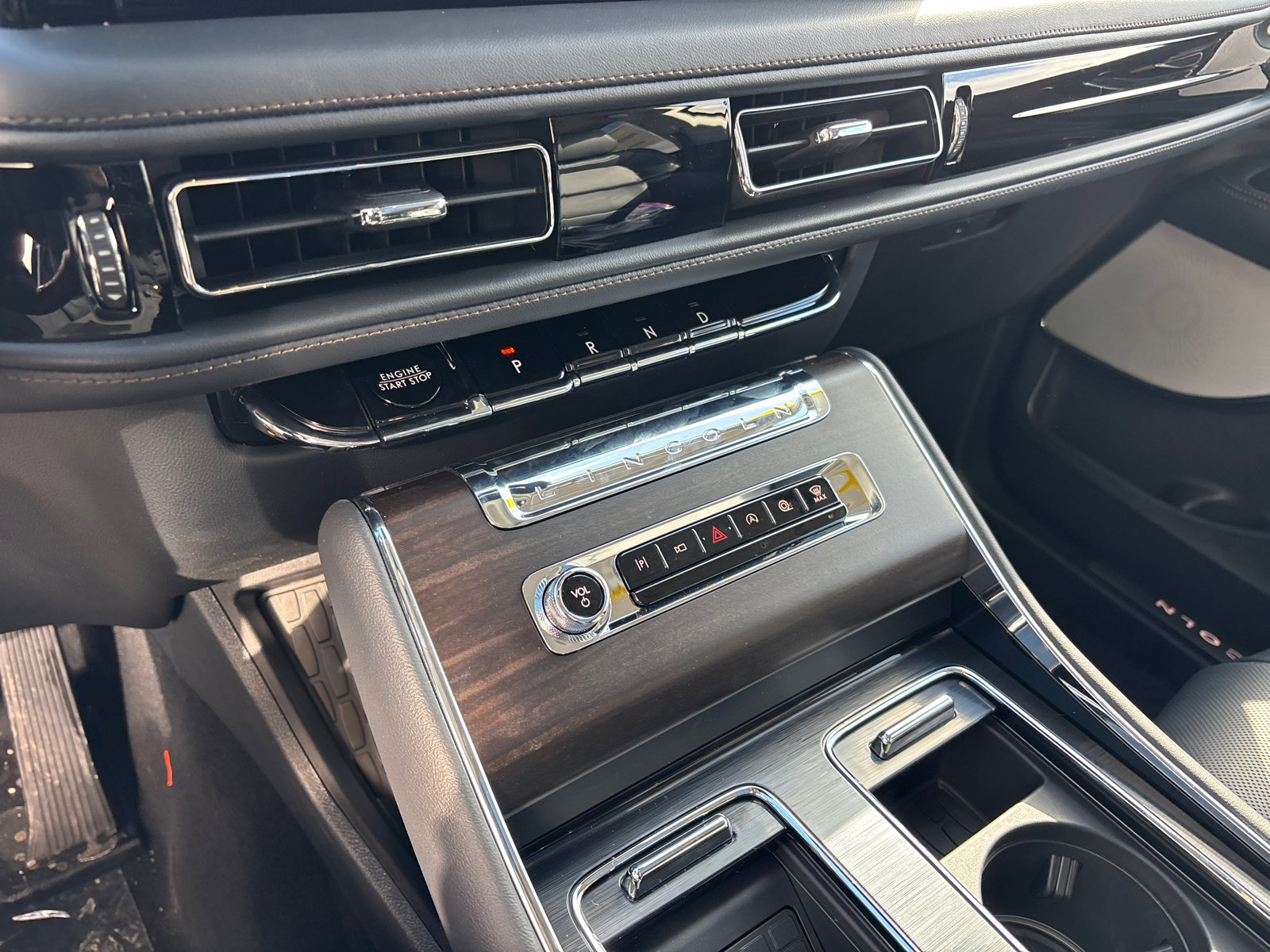 New 2026 Lincoln Aviator Reserve AWD/4WD image 22