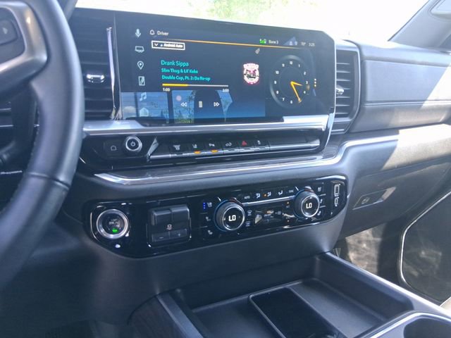 Used 2024 Chevrolet Silverado 2500 LTZ w/ LTZ Convenience Package image 15