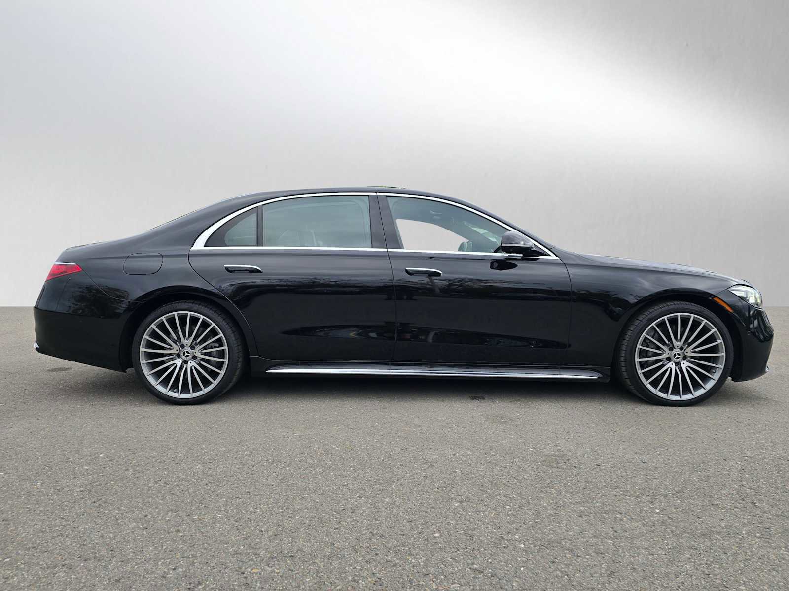 Used 2024 Mercedes-Benz S 580 4MATIC Sedan image 8