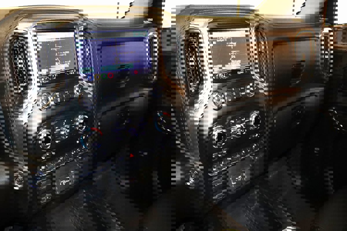 Used 2022 GMC Sierra 3500 Denali w/ Denali Ultimate Package image 58