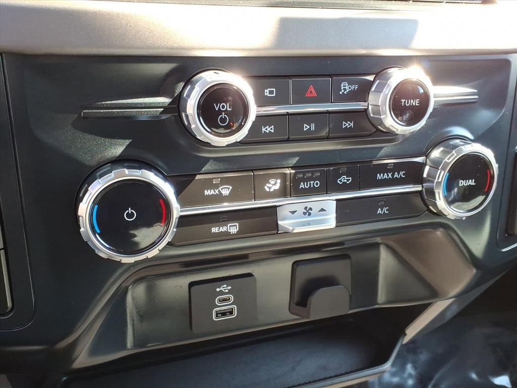 Certified 2025 Ford F150 XLT w/ Equipment Group 301A Standard AWD/4WD image 19