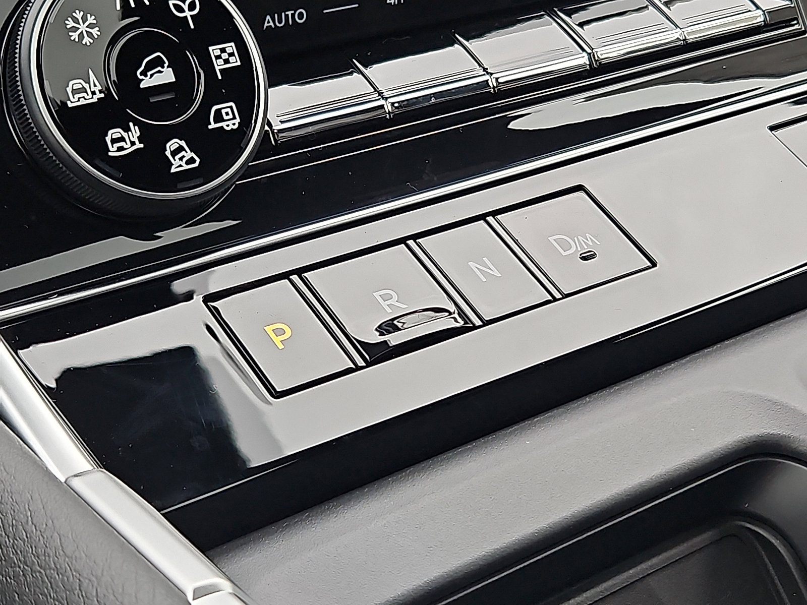 New 2026 Nissan Armada Platinum image 13