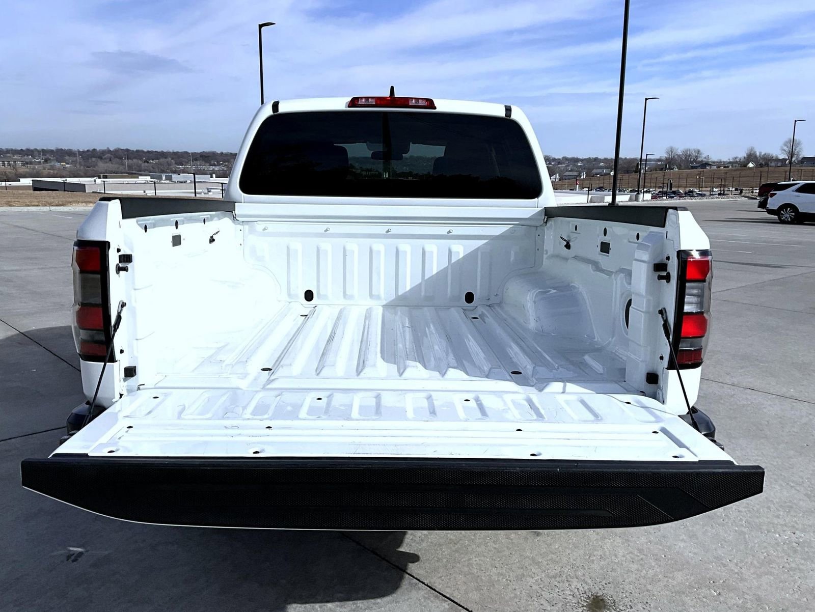 Certified 2024 Nissan Frontier S image 21