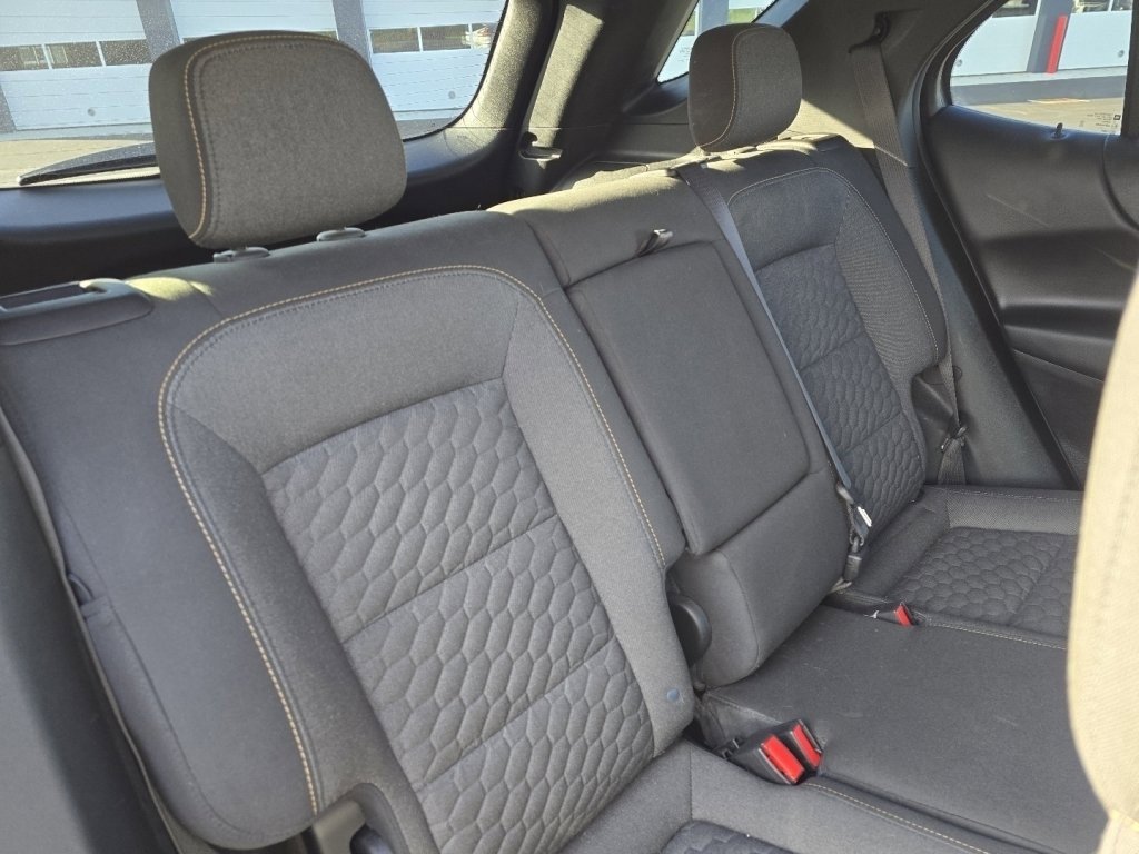 Used 2020 Chevrolet Equinox LT image 16