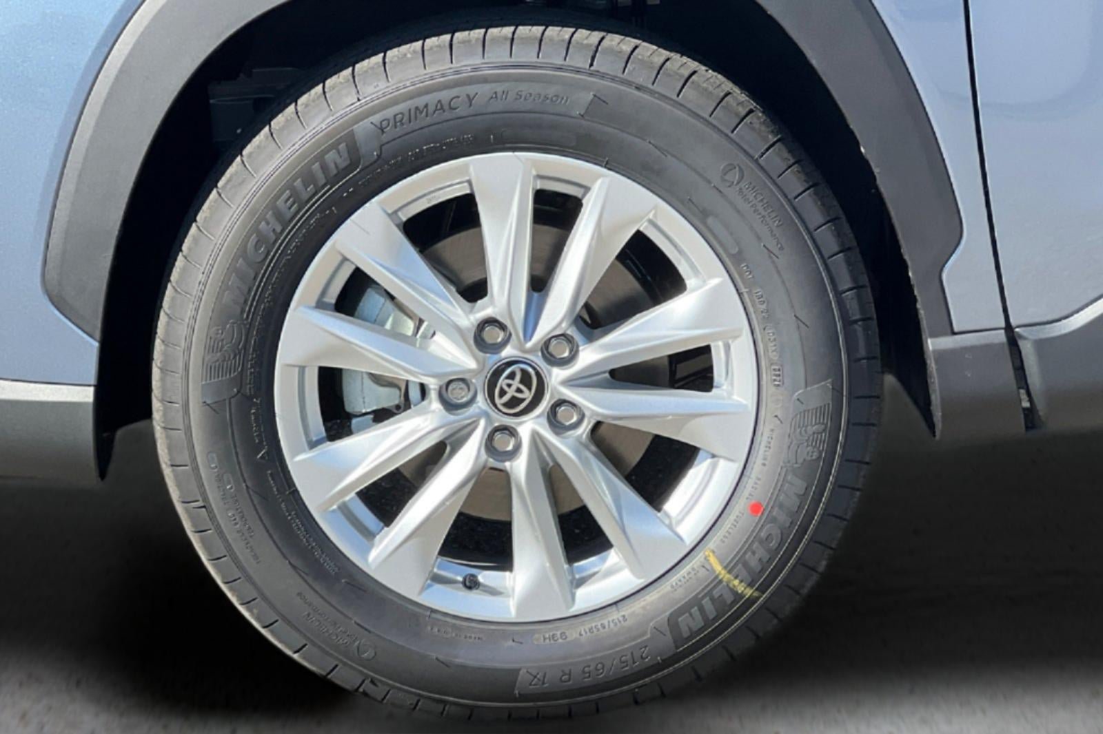 New 2026 Toyota Corolla Cross LE FWD image 31