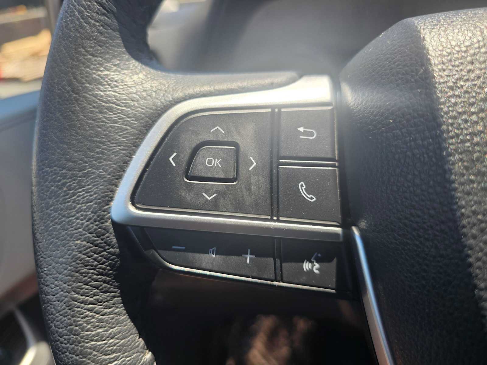 Used 2023 Toyota Sienna XLE w/ XLE Plus Package FWD image 35