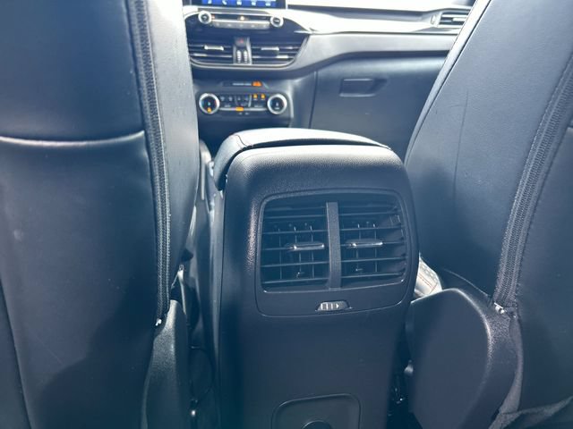 Used 2025 Ford Escape ST-Line AWD/4WD image 15