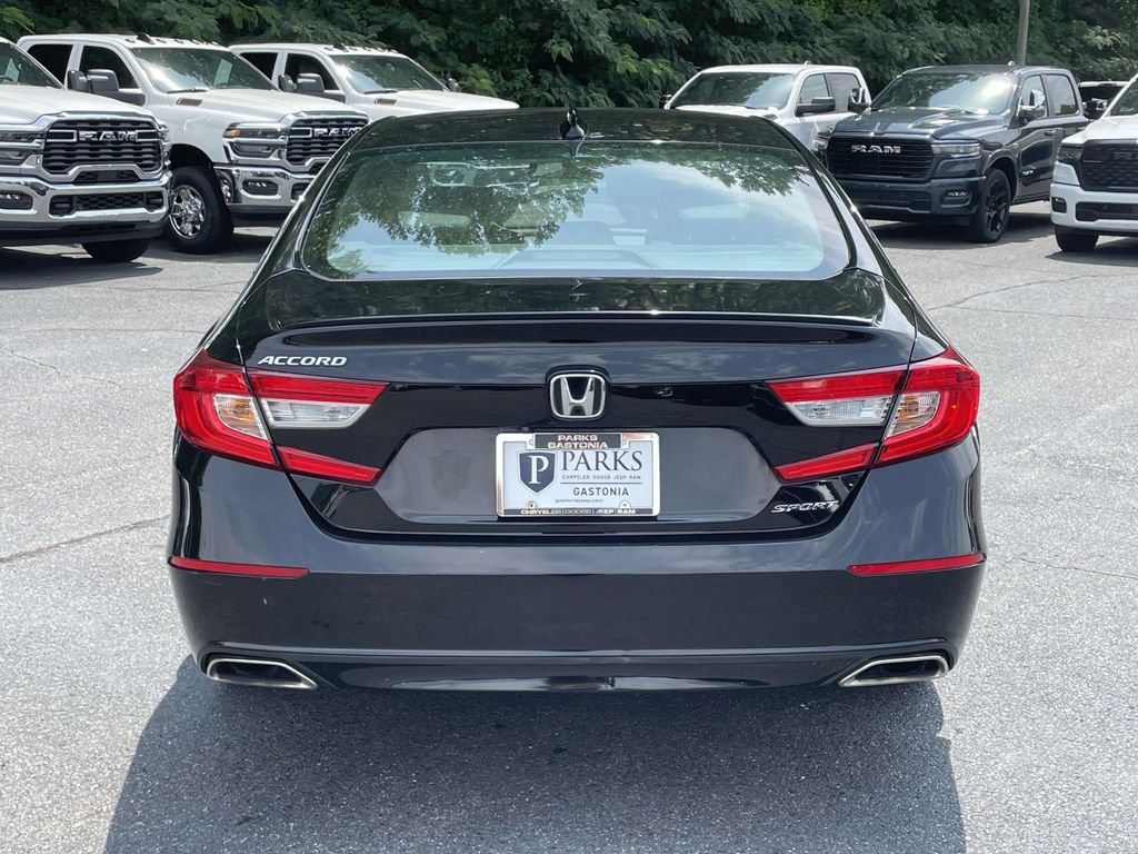 Used 2018 Honda Accord Sport image 7