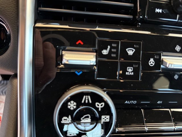 New 2026 Nissan Armada SL w/ Captain's Chari Seat Package image 16