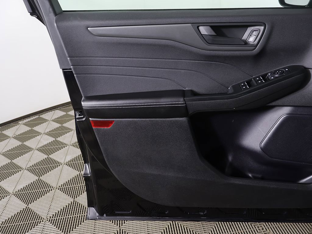 Used 2024 Ford Escape Active image 17