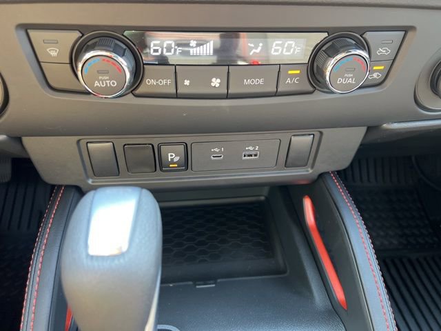 Used 2025 Nissan Frontier PRO-4X image 16