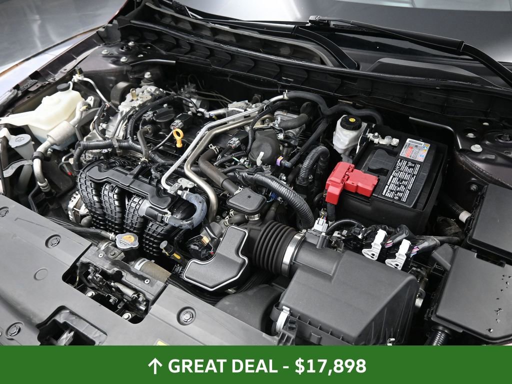 Used 2024 Nissan Altima 2.5 SV image 14